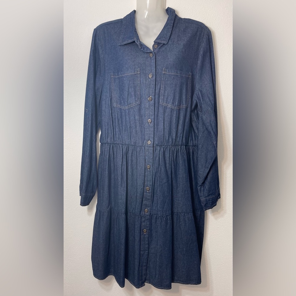 LONG SLEEVE SIZE LARGE DENIM DRESS